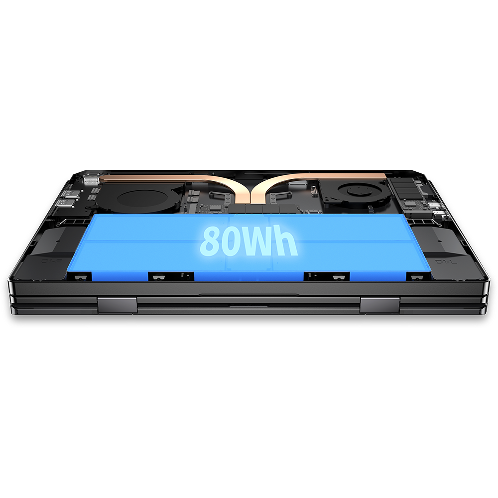 L'image montre les composants internes de l'appareil, y compris la batterie de 80 Wh bien visible en bleu. La structure tripartite unique de l'ordinateur portable est visible, avec deux écrans OLED de 13,3 pouces qui peuvent être positionnés dans différentes configurations. Le châssis noir élégant et le système de dissipation thermique de couleur cuivre sont également visibles, mettant en évidence les puissants composants internes de l'appareil et la solution de refroidissement innovante.  