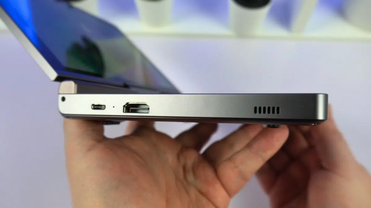 GPD Pocket 3 מבט שמאלי