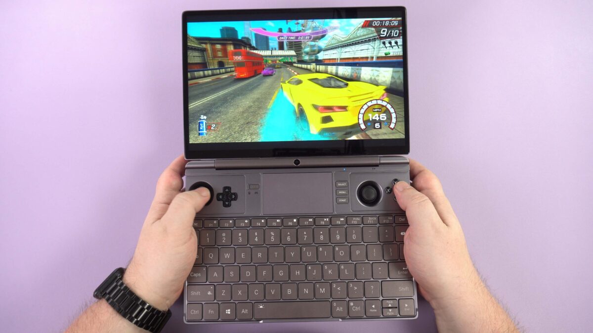 Cruisn Blast on the GPD WIN MAX 2 2024