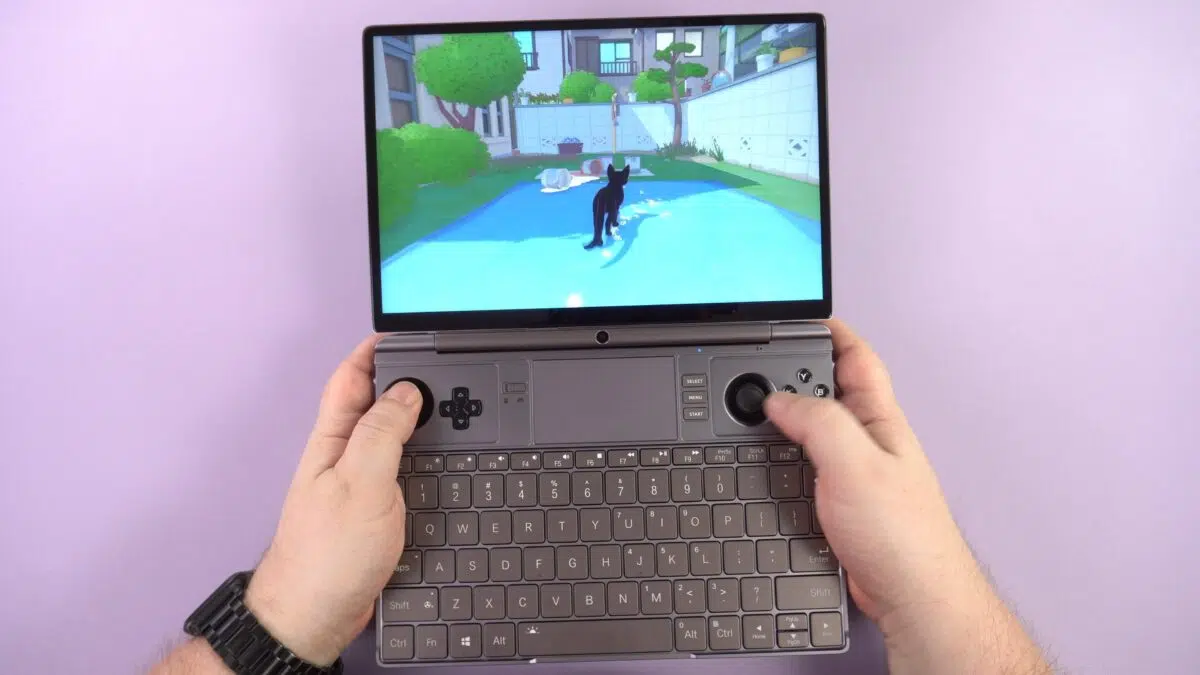 Pieni kisu, suuri kaupunki GPD WIN MAX 2 2024 -laitteella.