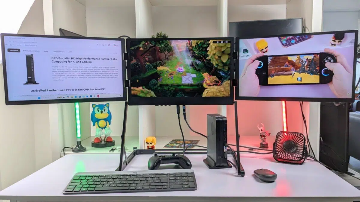Triple monitor setup with the GPD BOX