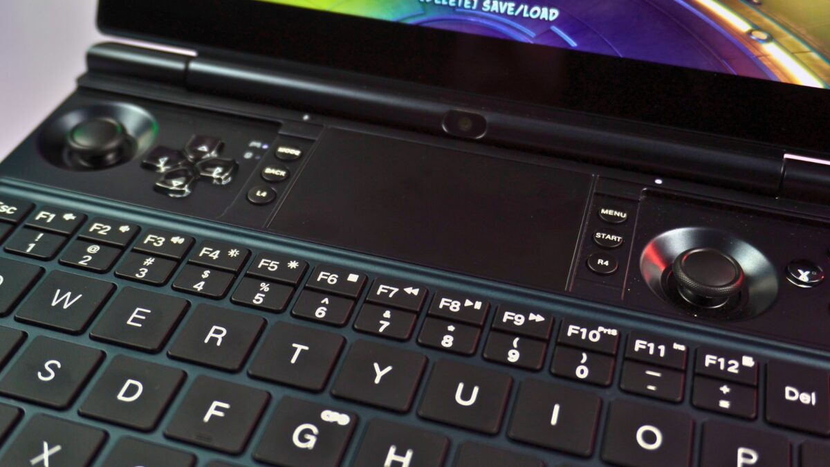 GPD WIN MAX 3 Controls and Touchpad